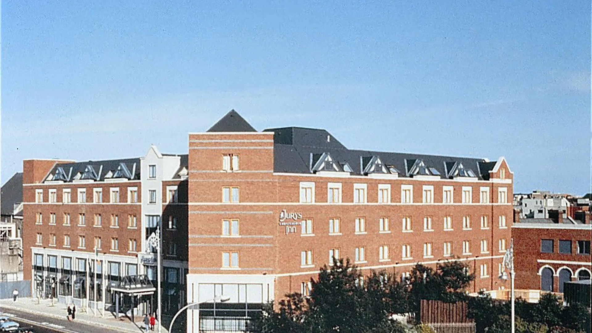 Leonardo Hotel Dublin Christchurch - Formerly Jurys Inn 4*,  Irlanda
