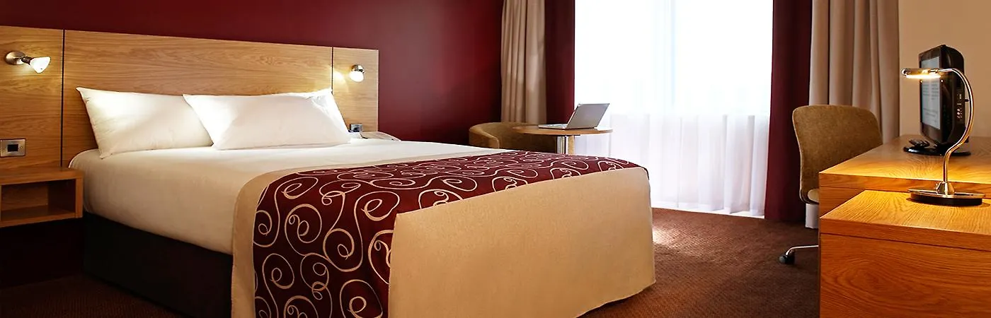 Leonardo Hotel Dublin Christchurch - Formerly Jurys Inn 4*,