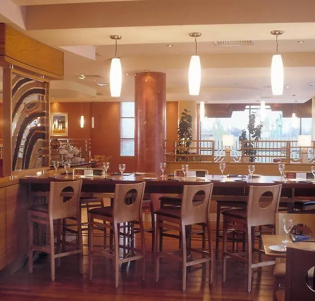 Leonardo Hotel Dublin Christchurch - Formerly Jurys Inn 4*,