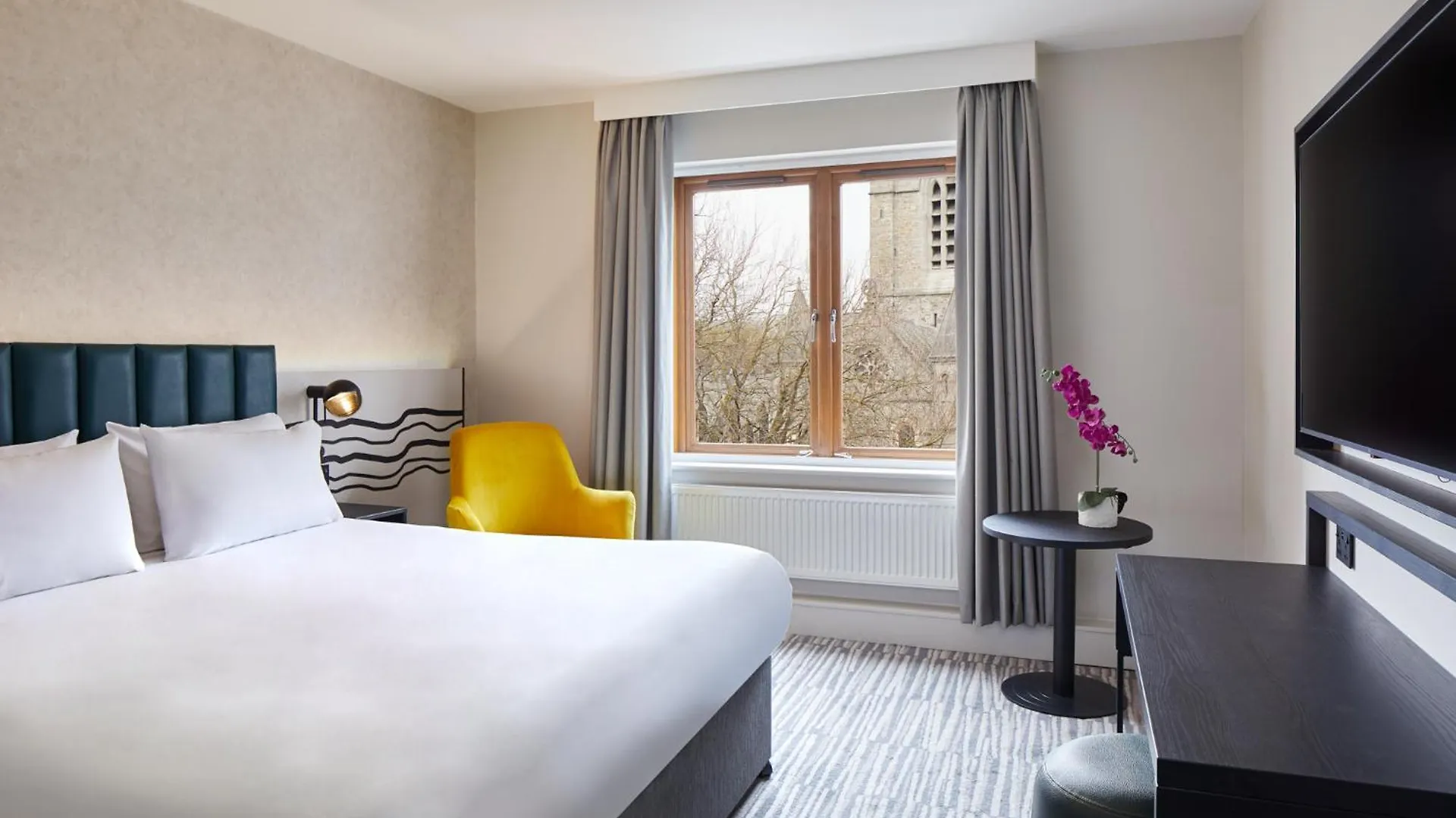 Leonardo Hotel Dublin Christchurch - Formerly Jurys Inn
