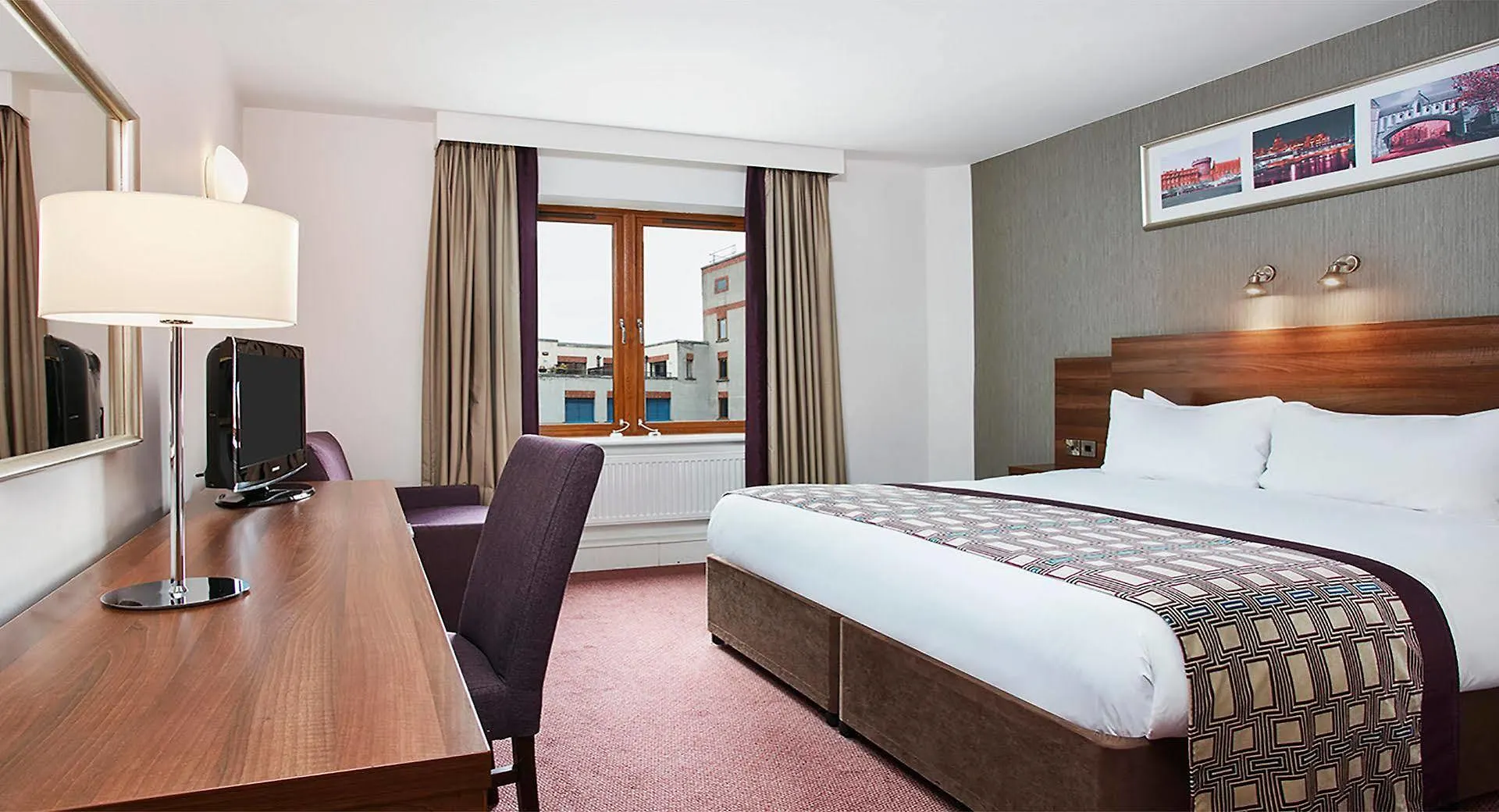 Leonardo Hotel Dublin Christchurch - Formerly Jurys Inn